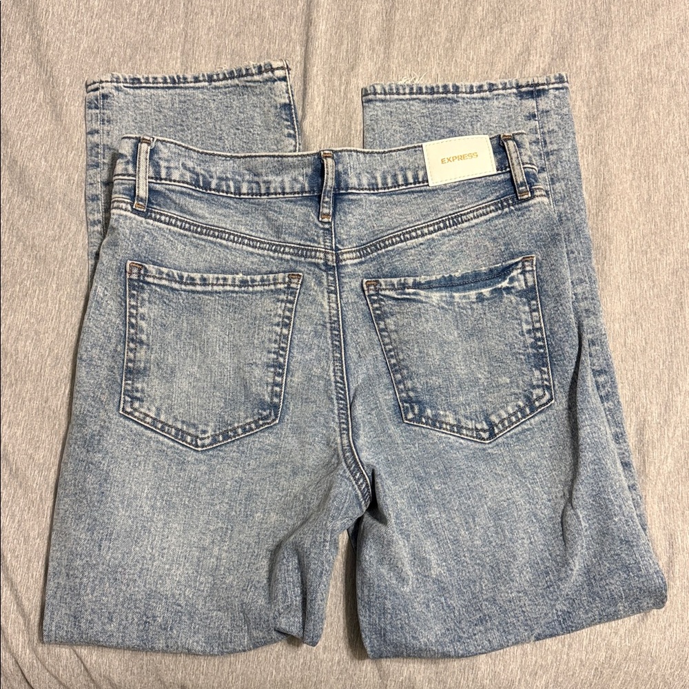 Express Jeans - Picture 2 of 5